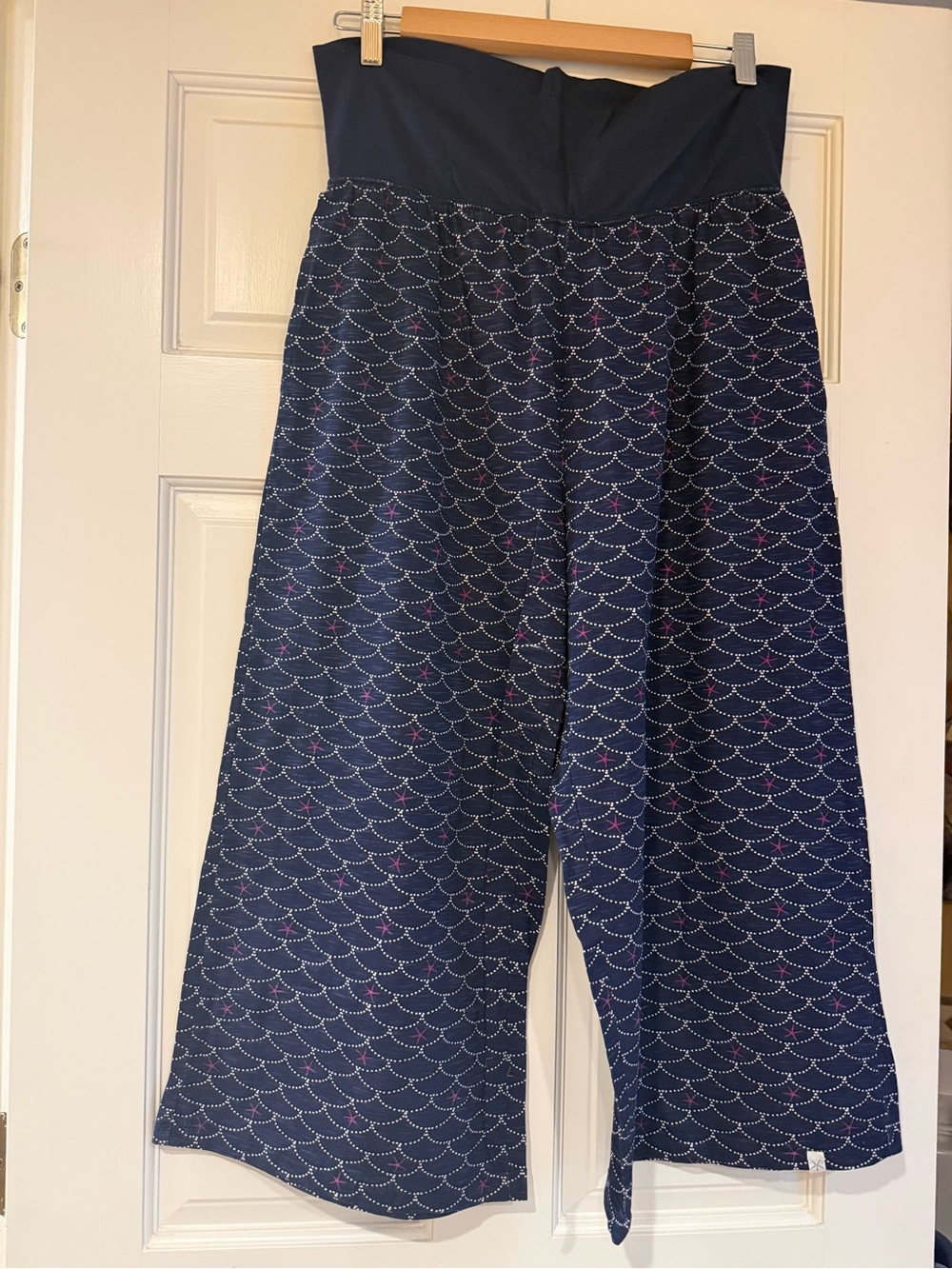 Navy Patterned Wide-Leg Cropped Pants